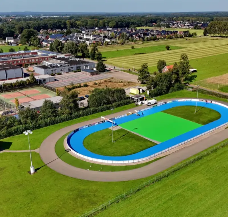 Rijssen luchtfoto Schaats en Skeelerclub Foto Rijssen 2025 04 28 100300 ipat